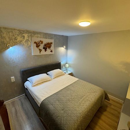 City Center Apartman Máréfalva Kültér fotó