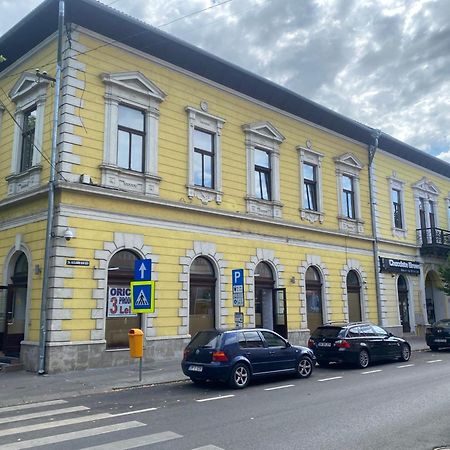 City Center Apartman Máréfalva Kültér fotó